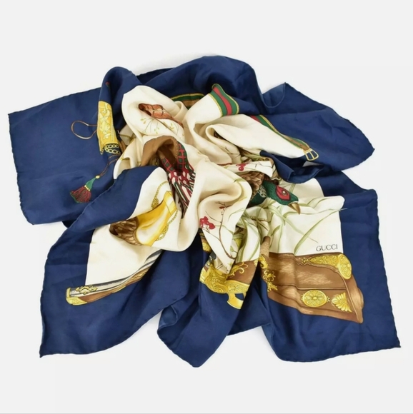 AUTHENTIC GUCCI Vintage Rare "Pheasant Hunting" 100% Silk Scarve/Wrap - Picture 1 of 14